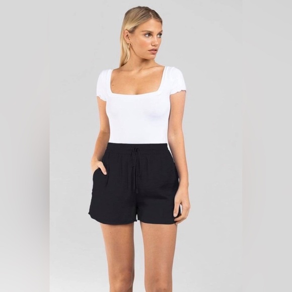 🆕 Naked Zebra Elastic Waist Satin Shorts SZ LG - Picture 1 of 6